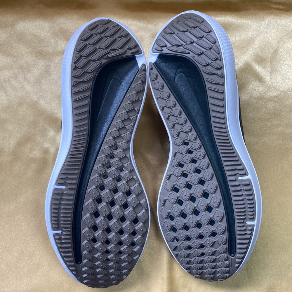 Nike Winflo 9 Men's Running Shoes Size 9.5 - Picture 6 of 8